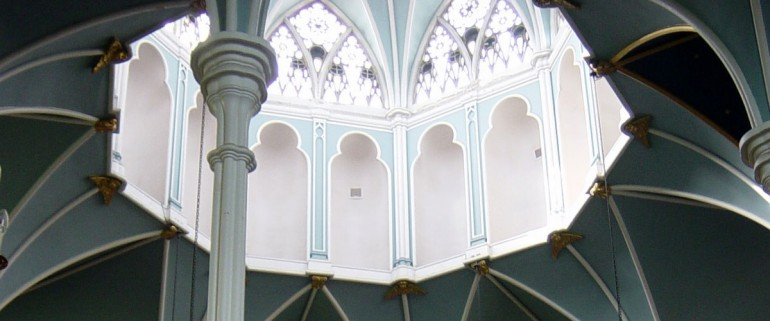 b13-st-james-the-less-slideshow-3